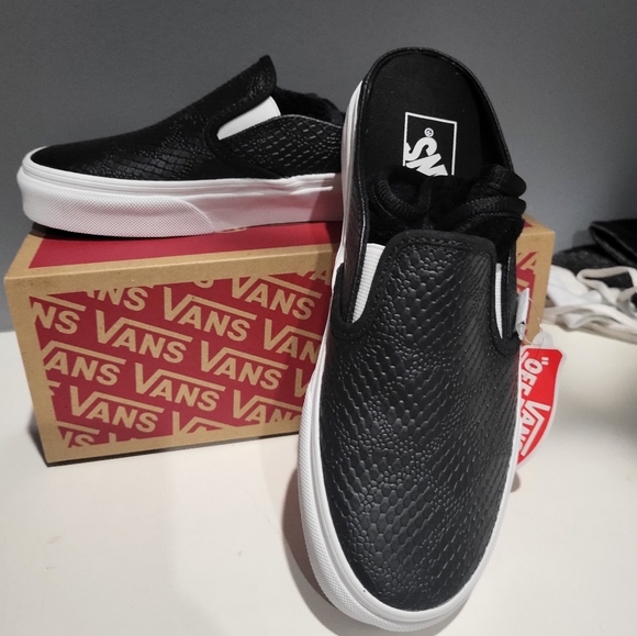 Leather  black and white Vans slip on - Picture 7 of 7